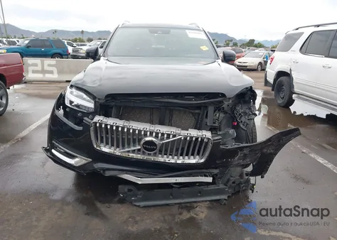 2021 Volvo Xc90 Recharge Plug-In Hybrid T8 Inscription Expression 7 Passenger from USA, damaged, VIN YV4BR0CK4M1693079